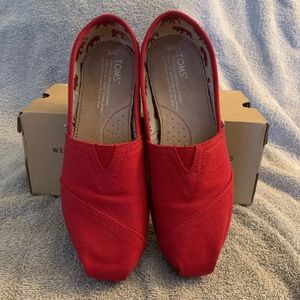 Toms Red Canvas Slip Ons❤️